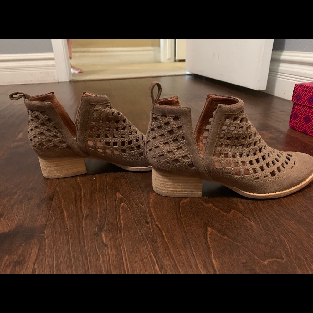 Jeffrey Campbell booties 8 and 1/2